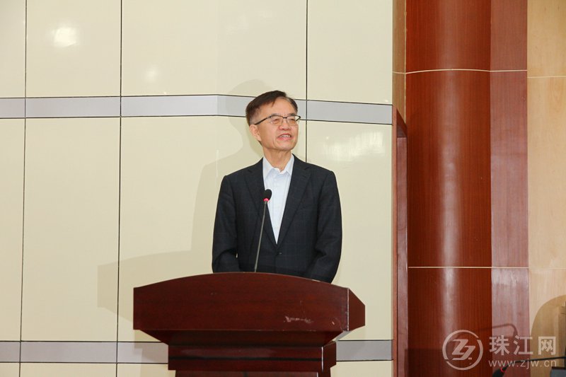 壹号娱乐爱心捐赠35万元为曲靖高校孤残学生“加勺菜” 壹号娱乐爱心捐赠35万元为曲靖高校孤残学生“加勺菜”