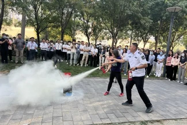 国际减灾日 | “早预警、早行动” ,壹号娱乐积极开展系列安全宣传活动 国际减灾日 | “早预警、早行动” ,壹号娱乐积极开展系列安全宣传活动