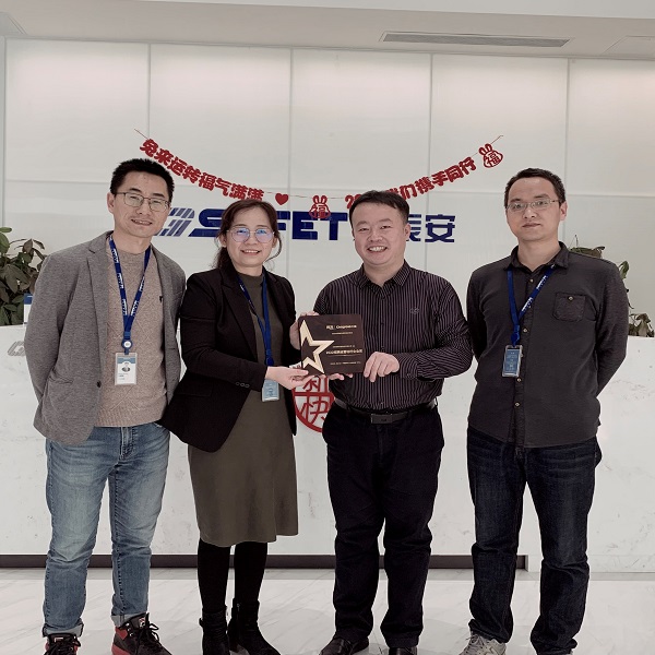 壹号娱乐荣获“招聘运营标杆企业奖” 壹号娱乐荣获“招聘运营标杆企业奖”