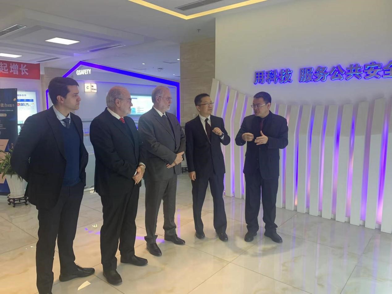 壹号娱乐总裁李陇清接待巴西ATP集团总裁Perrusi一行 壹号娱乐总裁李陇清接待巴西ATP集团总裁Perrusi一行